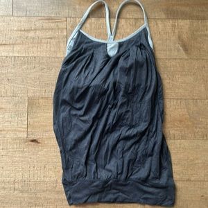 Women’s Lululemon tank size 4